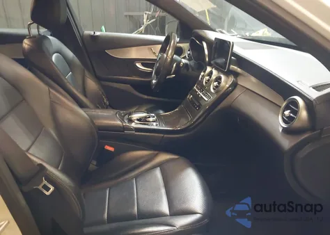 2015 Mercedes-Benz C 300 Sport из США, поврежденный, VIN 55SWF4JB3FU090673